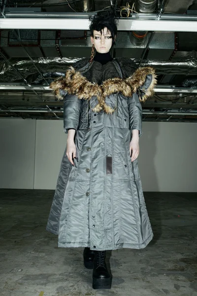 Look 13